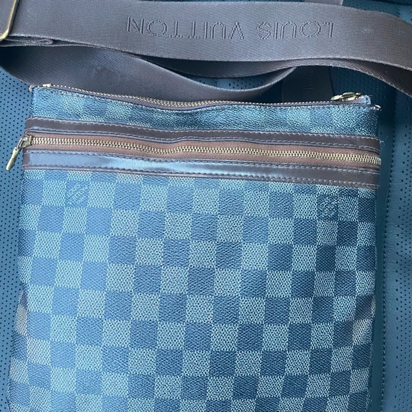 Offers accepted! Vintage auth LV w/COA. bundle with the matching kisslock! - Picture 6 of 7